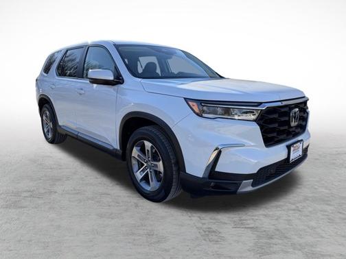 2023 Honda Pilot EX-L 8 Passenger