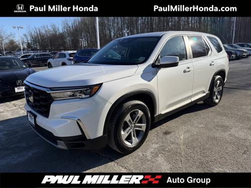 2023 Honda Pilot EX-L 8 Passenger