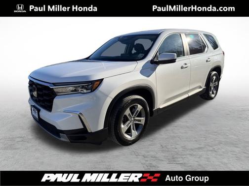 2023 Honda Pilot EX-L 8 Passenger