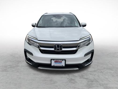 2022 Honda Pilot Touring 7-Passenger