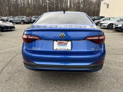 2024 Volkswagen Jetta SE
