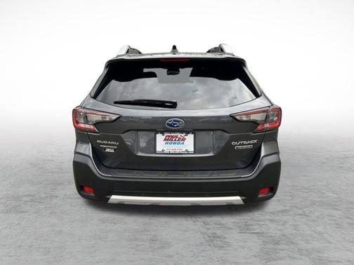 2023 Subaru Outback Touring