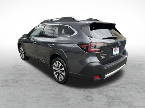 2023 Subaru Outback Touring