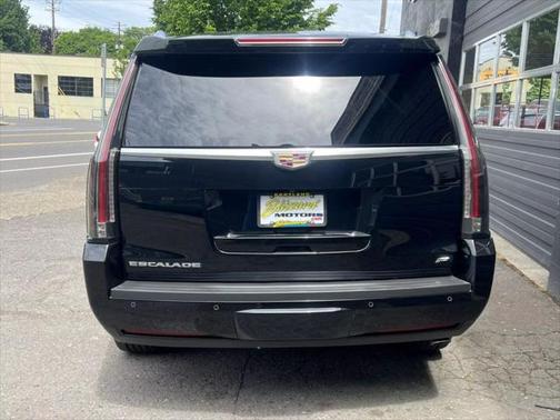 2015 Cadillac Escalade Sport
