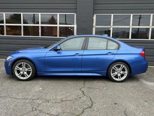 2013 BMW 328 328i xDrive Sedan 4D