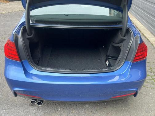 2013 BMW 328 328i xDrive Sedan 4D