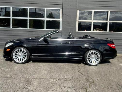 2011 Mercedes-Benz E-Class E 550 Convertible 2D