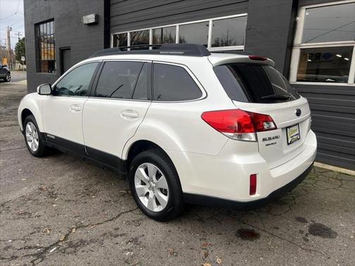 2011 Subaru Outback 2.5 i Premium