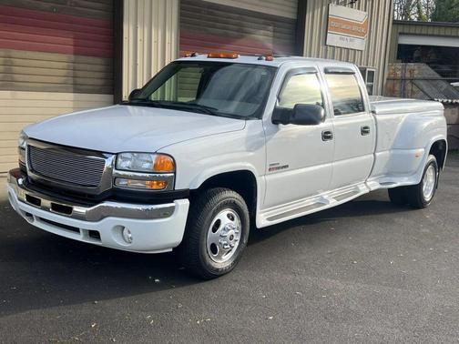 2005 GMC Sierra 3500 SLT Crew Cab