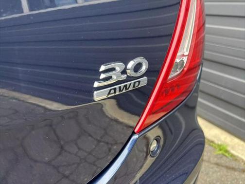 2013 Jaguar XJ Base