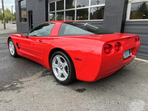 1999 Chevrolet Corvette Base