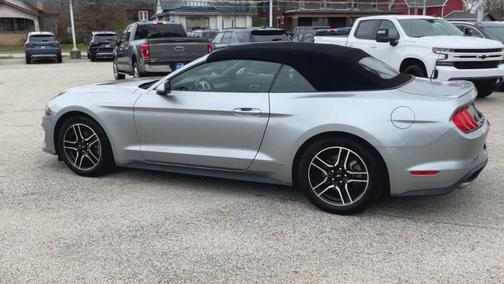 2022 Ford Mustang EcoBoost