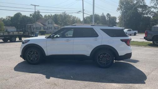 2025 Ford Explorer ST