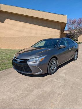 2016 Toyota Camry SE