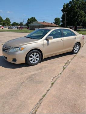 Gold 2011 Toyota Camry LE