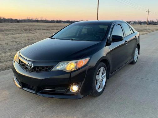 Attitude Black Metallic 2012 Toyota Camry SE