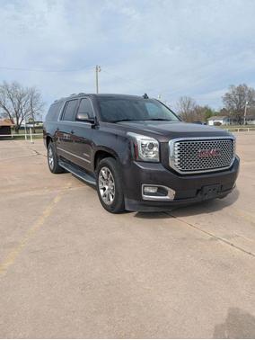 Gray 2017 GMC Yukon XL Denali