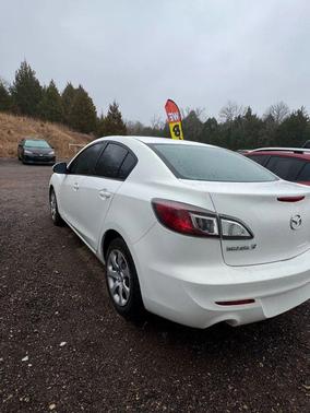 2013 Mazda Mazda3 i Sport
