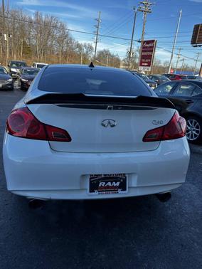 2015 INFINITI Q40 Base