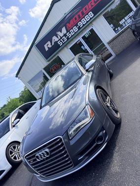 Daytona Gray Pearl Effect 2013 Audi S8 4.0T