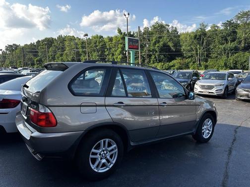 2004 BMW X5 3.0i
