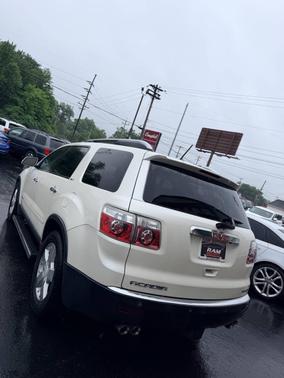 Orange 2008 GMC Acadia SLT-2
