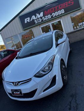 2015 Hyundai ELANTRA SE