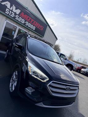 White Gold Metallic 2017 Ford Escape Titanium