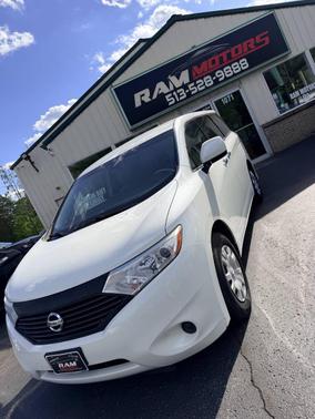 White 2015 Nissan Quest SV