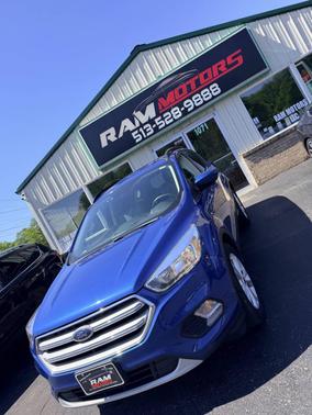 Blue 2018 Ford Escape SE