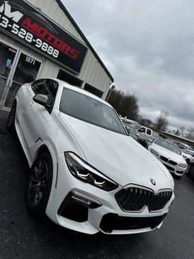 2020 BMW X6 M50i
