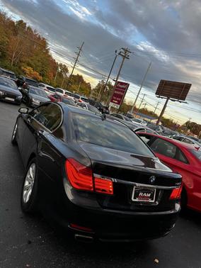 2011 BMW 750 i xDrive
