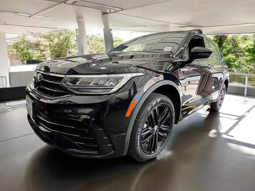 2022 Volkswagen Tiguan 2.0T SE R-Line Black
