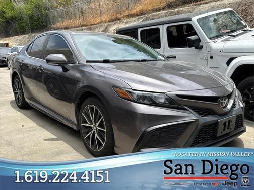 2023 Toyota Camry SE
