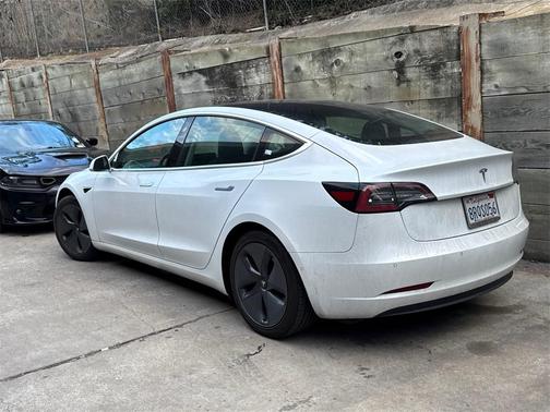 2020 Tesla Model 3 Standard Range Plus