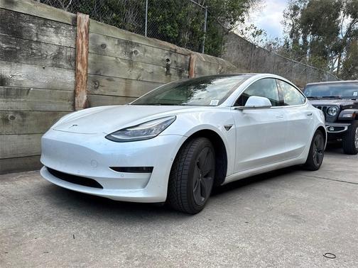 2020 Tesla Model 3 Standard Range Plus