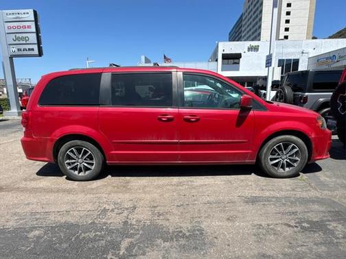 2015 Dodge Grand Caravan R/T