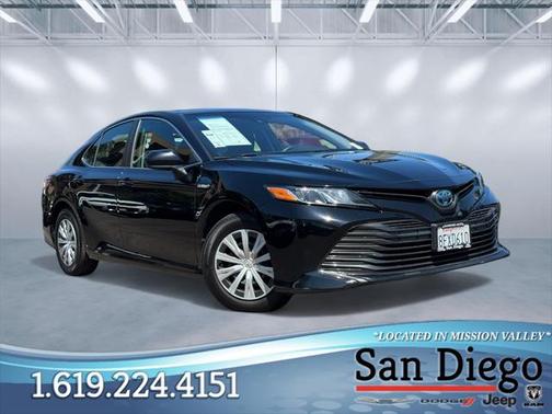 2018 Toyota Camry Hybrid LE