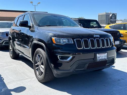 2019 Jeep Grand Cherokee Laredo