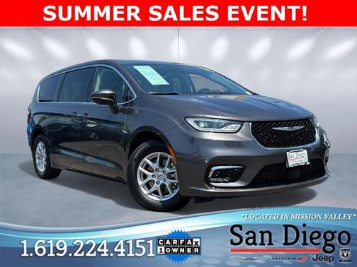 2023 Chrysler Pacifica Touring L