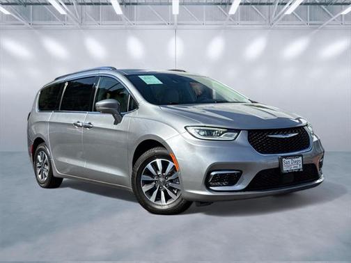 2021 Chrysler Pacifica Hybrid Touring L