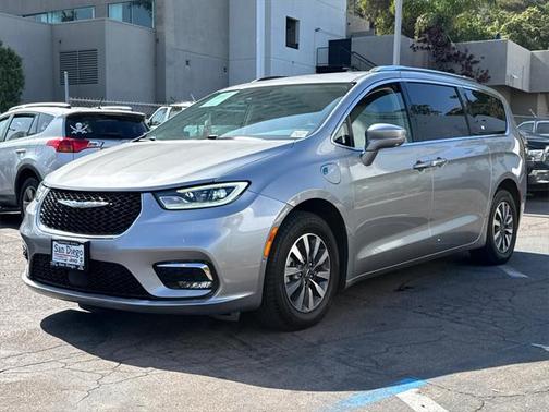 2021 Chrysler Pacifica Hybrid Touring L