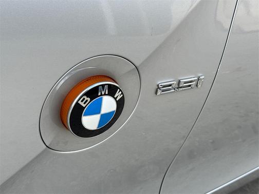 2003 BMW Z4 2.5i Roadster