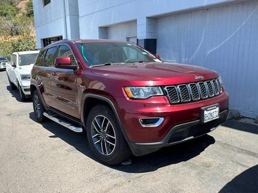 2019 Jeep Grand Cherokee Laredo
