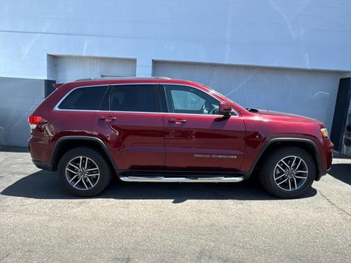 2019 Jeep Grand Cherokee Laredo