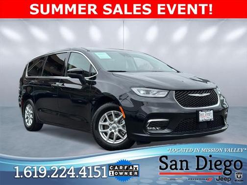 2023 Chrysler Pacifica Touring L