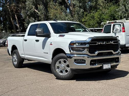 2025 RAM 2500 Big Horn Crew Cab 4x2 6'4' Box