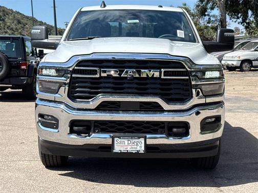 2025 RAM 2500 Big Horn Crew Cab 4x2 6'4' Box