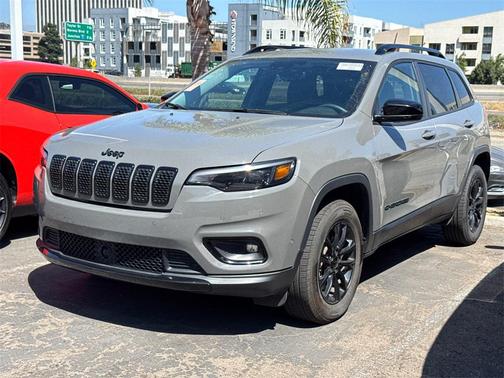 2023 Jeep Cherokee Altitude