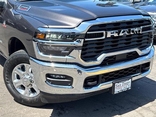2025 RAM 2500 Big Horn Crew Cab 4x2 6'4' Box